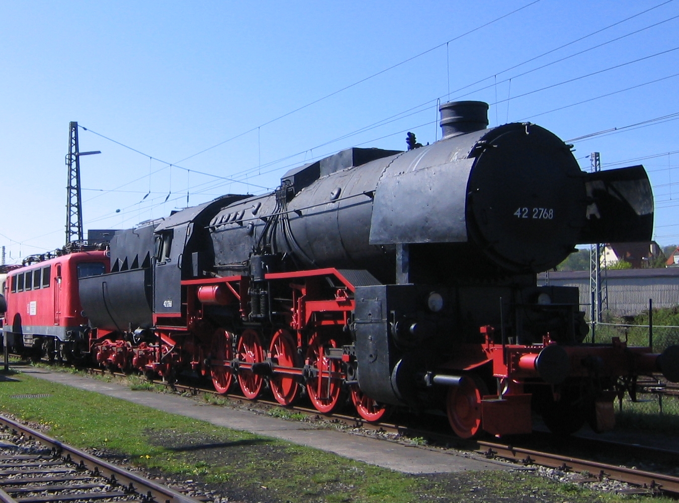 Baureihe_42-Noerdlingen-Eisenbahnmuseum-vergrößert.jpg