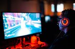 gaming-linux-wine-sean-do-EHLd2utEf68-unsplash-1024x682.jpg