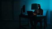 Hacker-1-520x292.jpg