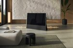 loewe-iconic-4k-oled-tv-syno-stone-696x461.jpg