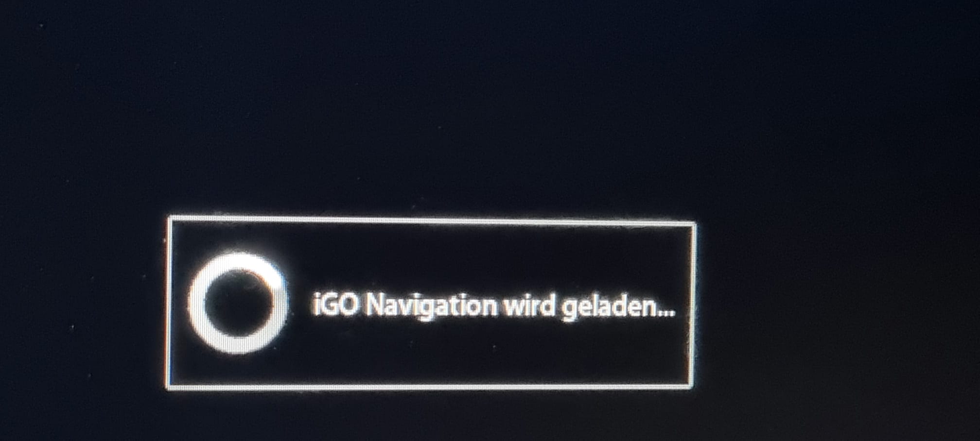 Igo Navi wird geladen.jpg