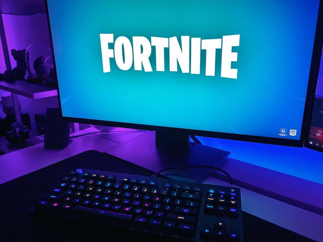 /proxy.php?image=https%3A%2F%2Ftarnkappe.info%2Fwp-content%2Fuploads%2FTarnkappe.info_inside_Fortnite_photo.jpg&hash=a0e48162448f950894513dfa9683e044