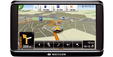 navigon-70-premium-live-kennt-aktuelle-benzinpreise-foto-navigon-.jpg