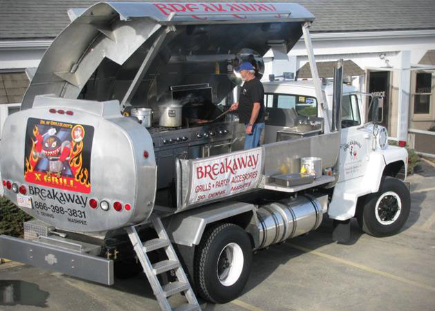 Breakaway-X-Grill-BBQ-Tanker-Truck-5.jpg