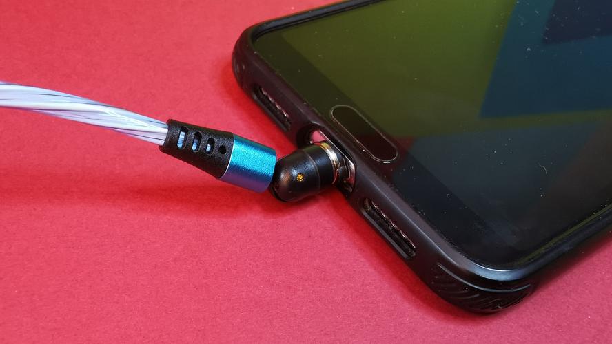 USB-Kabel: Magnetische Kabel sind in der Regel auf maximal 3 A begrenzt.